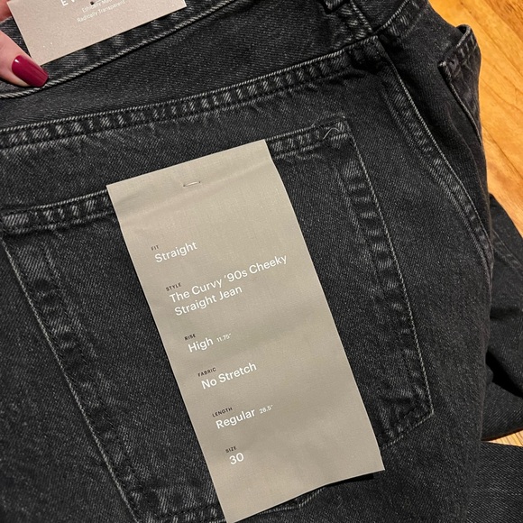Everlane Curvy Cheeky Jeans - Picture 13 of 13